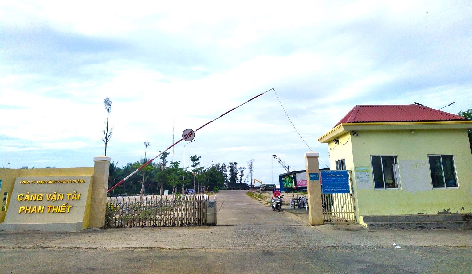 CẢNG TÀU PHAN THIẾT ĐI PHÚ QUÝ